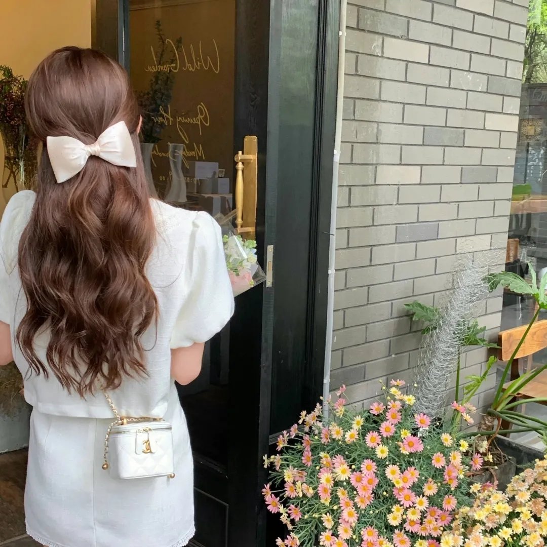 间谍嬉春